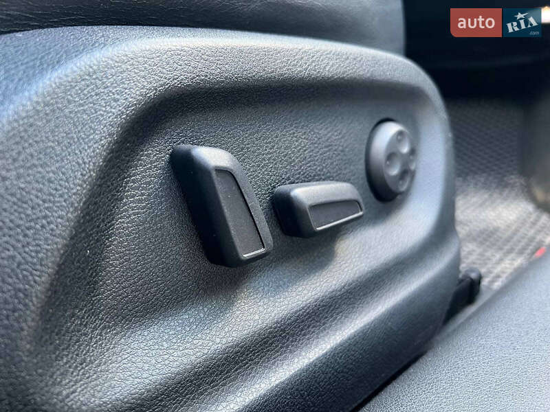 Внедорожник / Кроссовер Audi Q3 2014 в Львове