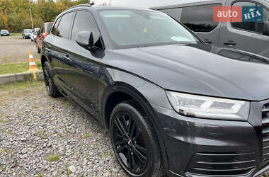 Внедорожник / Кроссовер Audi Q3 2016 в Львове