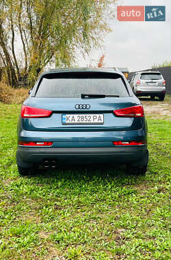Внедорожник / Кроссовер Audi Q3 2016 в 