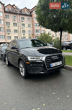 Внедорожник / Кроссовер Audi Q3 2016 в 
