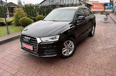 Внедорожник / Кроссовер Audi Q3 2016 в 