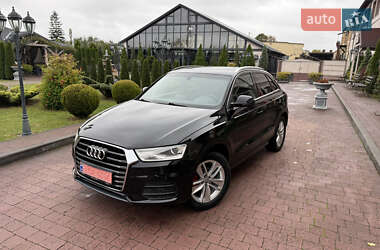 Внедорожник / Кроссовер Audi Q3 2016 в 