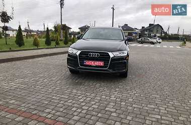 Внедорожник / Кроссовер Audi Q3 2016 в 