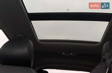 Внедорожник / Кроссовер Audi Q3 2016 в 