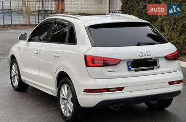 Позашляховик / Кросовер Audi Q3 2018 в 