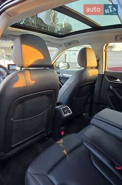 Внедорожник / Кроссовер Audi Q3 2016 в 