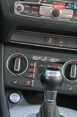 Внедорожник / Кроссовер Audi Q3 2016 в 