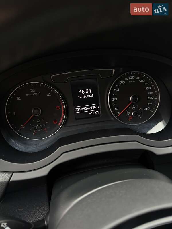 Внедорожник / Кроссовер Audi Q3 2015 в Житомире фото 28 Внедорожник / Кроссовер Audi Q3 2015 в Житомире