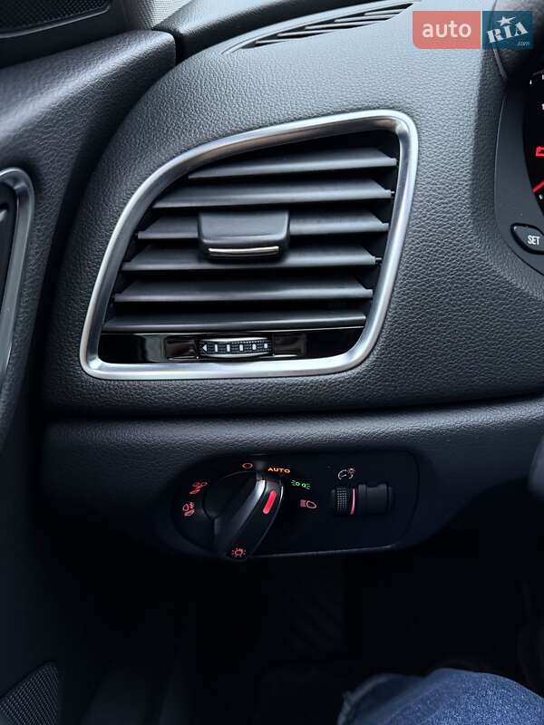 Внедорожник / Кроссовер Audi Q3 2015 в Житомире фото 48 Внедорожник / Кроссовер Audi Q3 2015 в Житомире