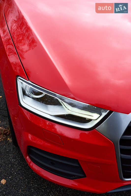 Внедорожник / Кроссовер Audi Q3 2015 в Киеве