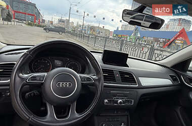 Внедорожник / Кроссовер Audi Q3 2017 в 