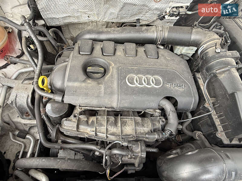 Позашляховик / Кросовер Audi Q3 2017 в Харкові