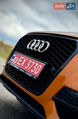 Внедорожник / Кроссовер Audi Q3 2012 в 