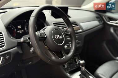 Внедорожник / Кроссовер Audi Q3 2015 в 