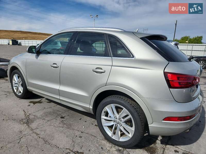 Внедорожник / Кроссовер Audi Q3 2016 в Тернополе