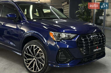 Внедорожник / Кроссовер Audi Q3 2020 в 
