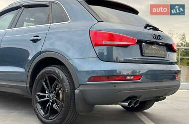 Внедорожник / Кроссовер Audi Q3 2016 в 