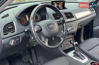 Внедорожник / Кроссовер Audi Q3 2016 в 