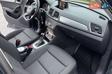 Внедорожник / Кроссовер Audi Q3 2016 в 