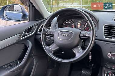 Внедорожник / Кроссовер Audi Q3 2016 в 