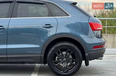 Внедорожник / Кроссовер Audi Q3 2016 в 
