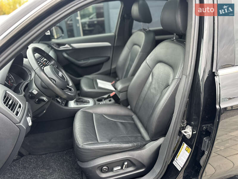 Позашляховик / Кросовер Audi Q3 2016 в Рівному