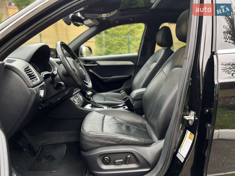 Внедорожник / Кроссовер Audi Q3 2016 в Ровно