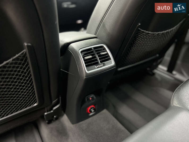 Внедорожник / Кроссовер Audi Q3 2016 в Ровно