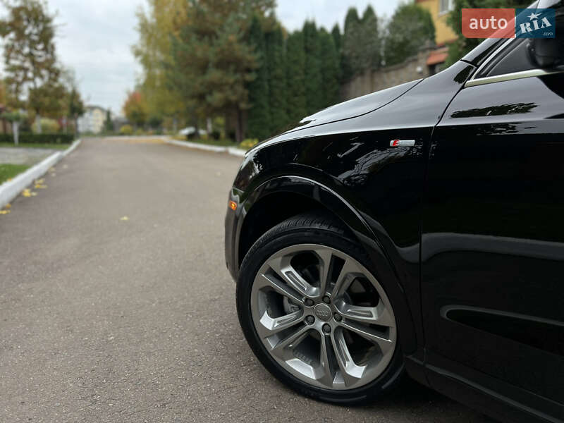Внедорожник / Кроссовер Audi Q3 2016 в Ровно