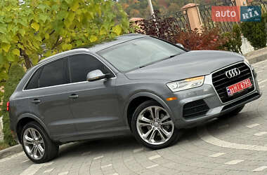 Позашляховик / Кросовер Audi Q3 2016 в 