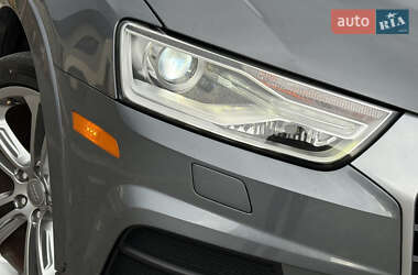 Позашляховик / Кросовер Audi Q3 2016 в 