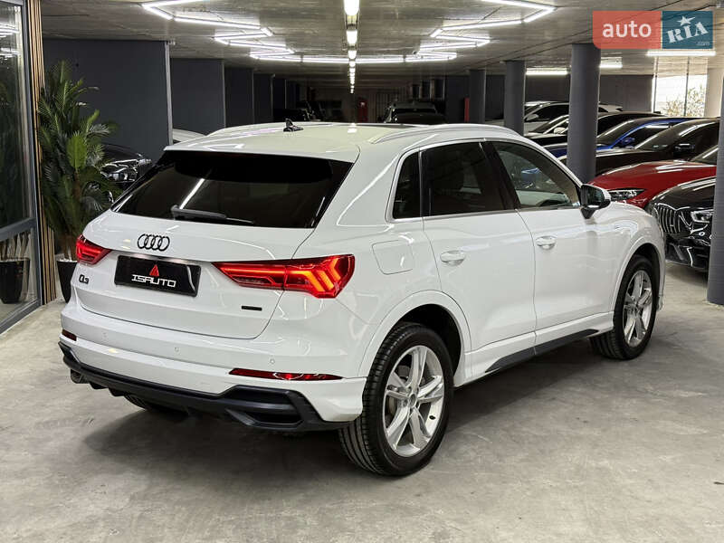 Позашляховик / Кросовер Audi Q3 2019 в Одесі