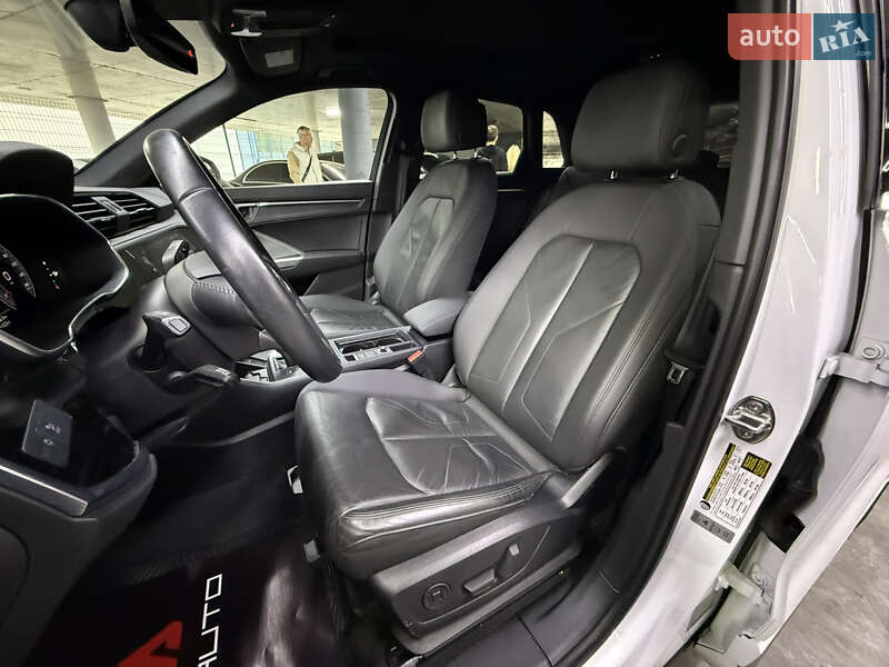 Позашляховик / Кросовер Audi Q3 2019 в Одесі