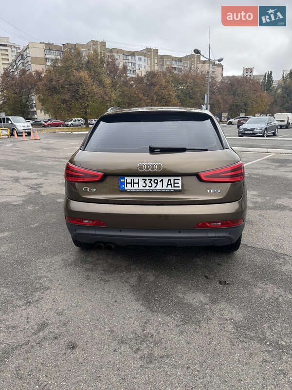 Внедорожник / Кроссовер Audi Q3 2014 в Киеве фото 4 Внедорожник / Кроссовер Audi Q3 2014 в Киеве