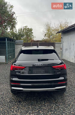 Позашляховик / Кросовер Audi Q3 2019 в  фото 5 Позашляховик / Кросовер Audi Q3 2019 в