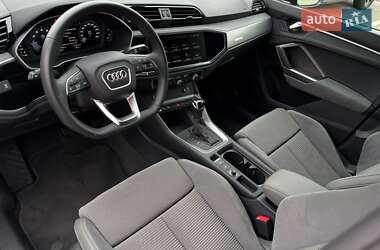 Позашляховик / Кросовер Audi Q3 2024 в  фото 11 Позашляховик / Кросовер Audi Q3 2024 в