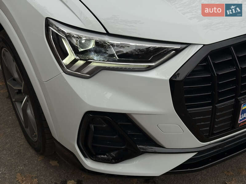 Позашляховик / Кросовер Audi Q3 2021 в Києві фото 11 Позашляховик / Кросовер Audi Q3 2021 в Києві