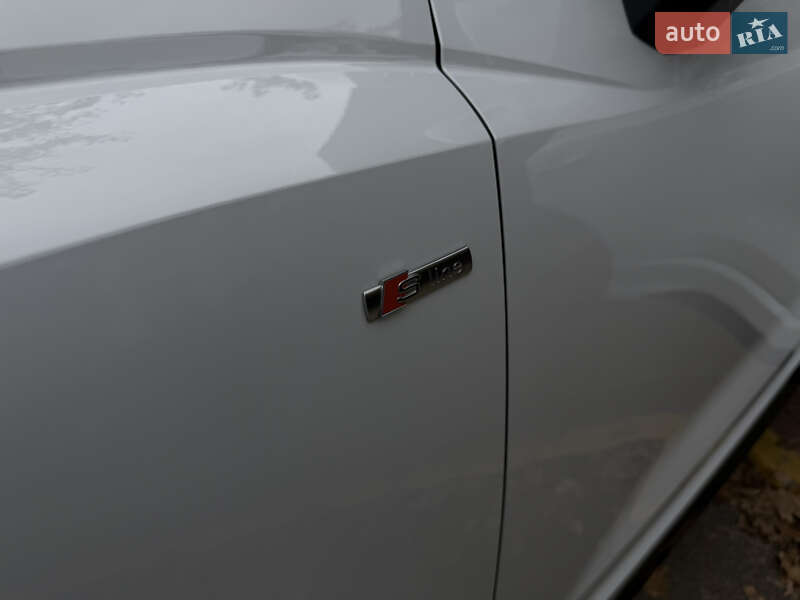 Позашляховик / Кросовер Audi Q3 2021 в Києві фото 51 Позашляховик / Кросовер Audi Q3 2021 в Києві