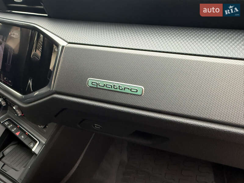 Позашляховик / Кросовер Audi Q3 2021 в Києві фото 49 Позашляховик / Кросовер Audi Q3 2021 в Києві