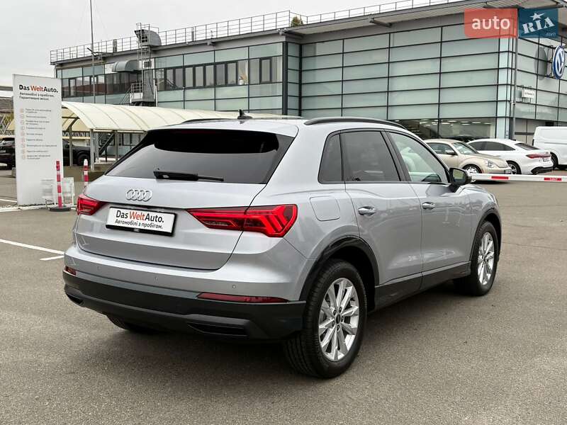 Позашляховик / Кросовер Audi Q3 2024 в Києві