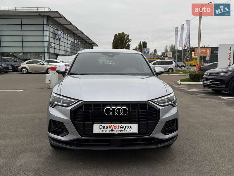 Позашляховик / Кросовер Audi Q3 2024 в Києві