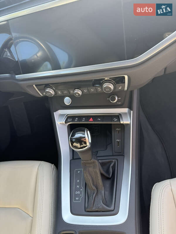 Позашляховик / Кросовер Audi Q3 2019 в Луцьку фото 11 Позашляховик / Кросовер Audi Q3 2019 в Луцьку