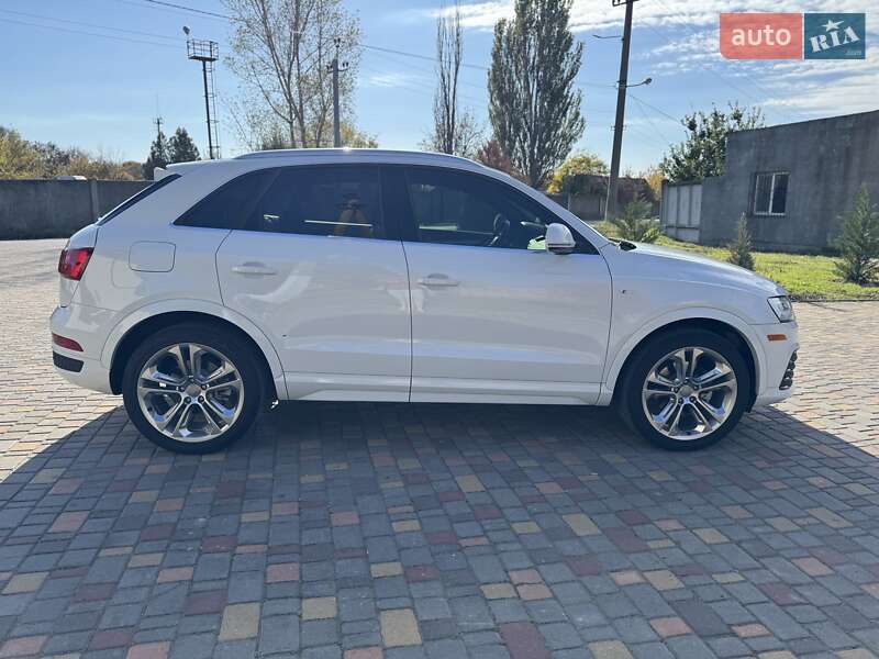 Позашляховик / Кросовер Audi Q3 2015 в Овідіополі