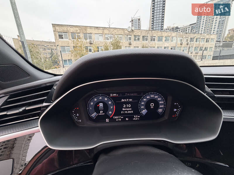 Позашляховик / Кросовер Audi Q3 2019 в Києві фото 14 Позашляховик / Кросовер Audi Q3 2019 в Києві