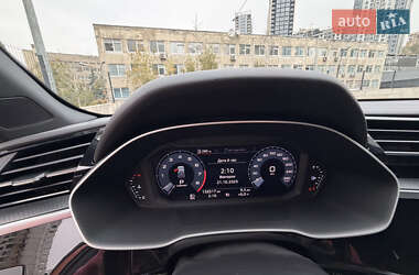 Позашляховик / Кросовер Audi Q3 2019 в  фото 14 Позашляховик / Кросовер Audi Q3 2019 в