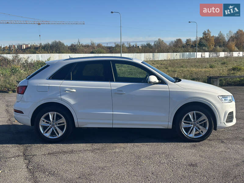 Внедорожник / Кроссовер Audi Q3 2015 в Львове