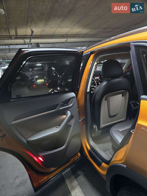 Позашляховик / Кросовер Audi Q3 2013 в Києві