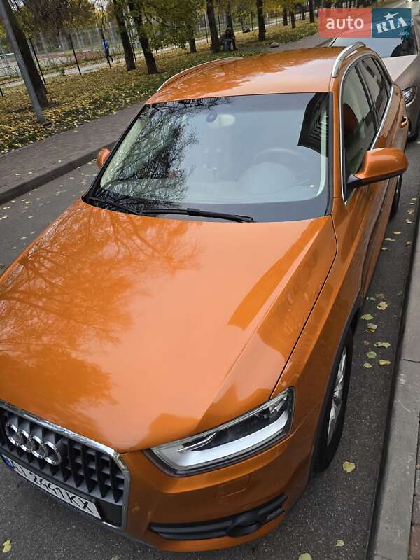 Позашляховик / Кросовер Audi Q3 2013 в Києві