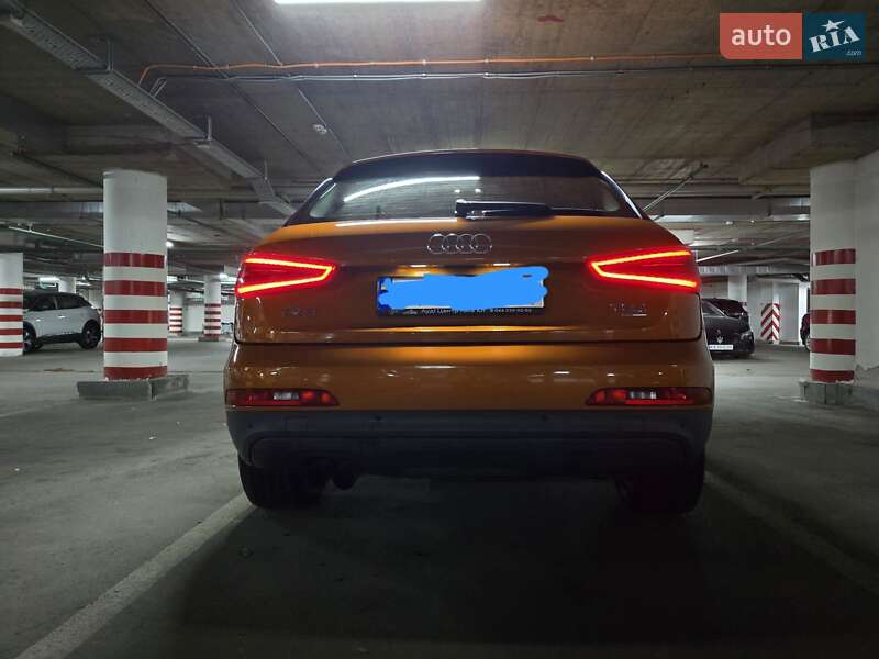 Позашляховик / Кросовер Audi Q3 2013 в Києві
