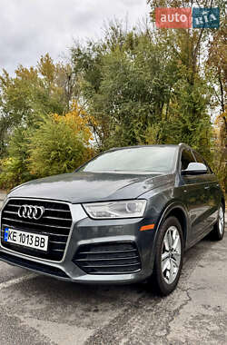 Позашляховик / Кросовер Audi Q3 2017 в Дніпрі